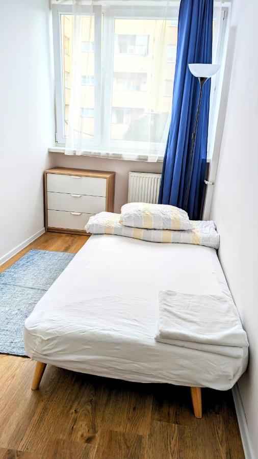 Ursus Rooms-Self Check-In Warszawa Eksteriør billede