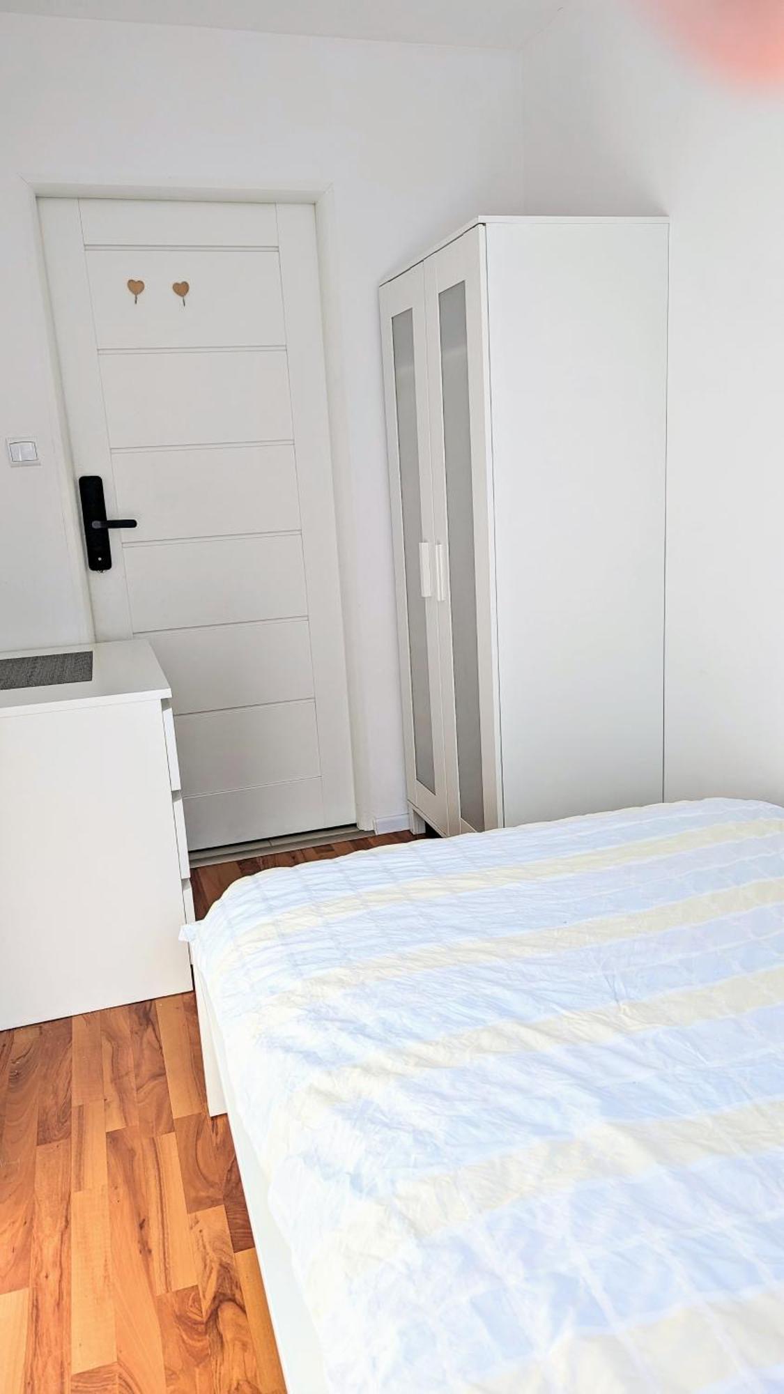 Ursus Rooms-Self Check-In Warszawa Eksteriør billede